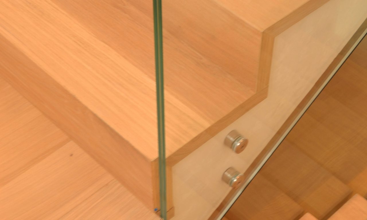 Scala in rovere sbiancato