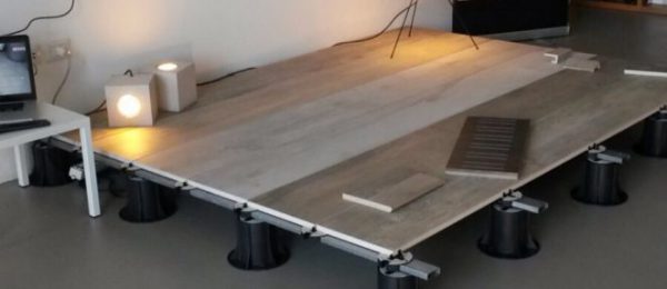 Grès porcellanato per esterno: il nuovo formato del decking 240x30cm.