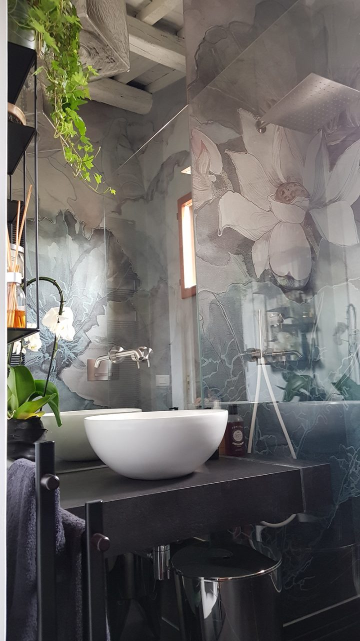 Carta da parati per ambiente bagno